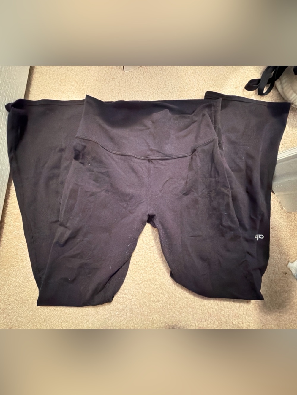 ALO Yoga Black Flare Leggings with Side Logo
